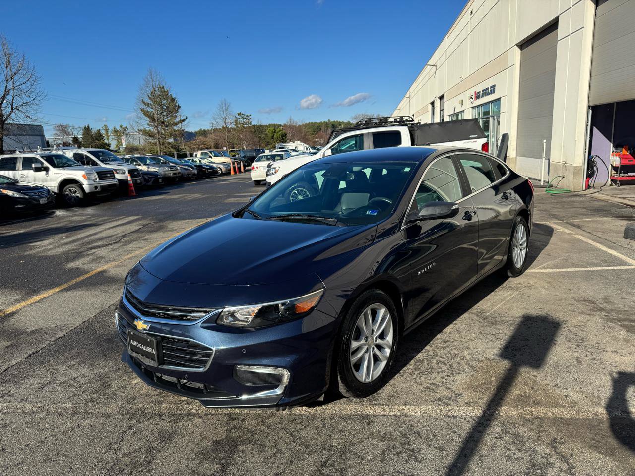 Used 2017 Chevrolet Malibu LT w/ Leather Package image 9