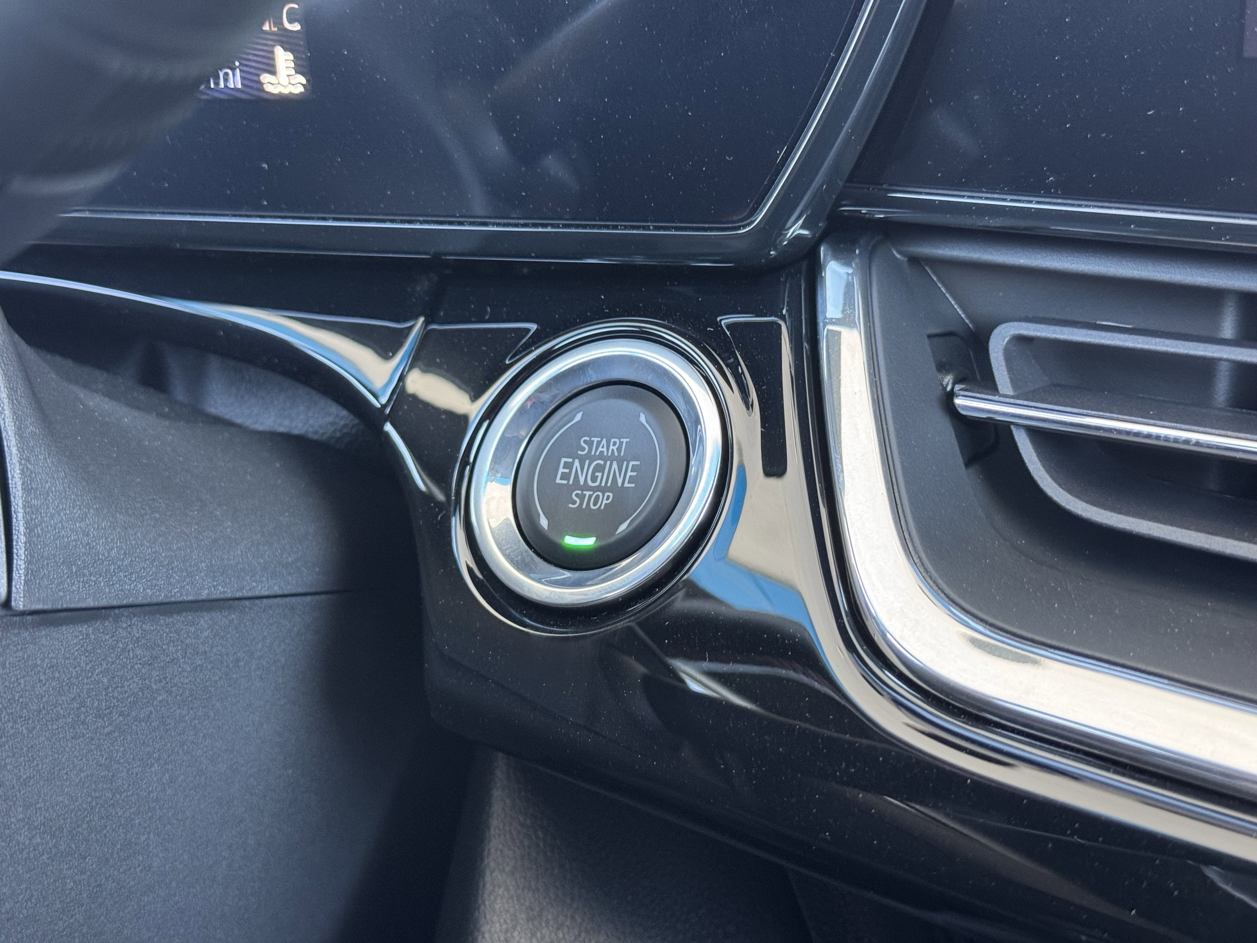 New 2026 Chevrolet Trax RS w/ Sunroof Package FWD image 25