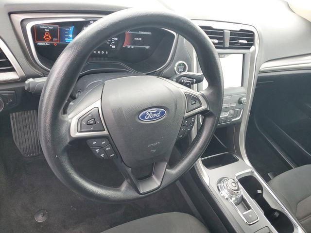 Used 2019 Ford Fusion SE AWD/4WD image 18