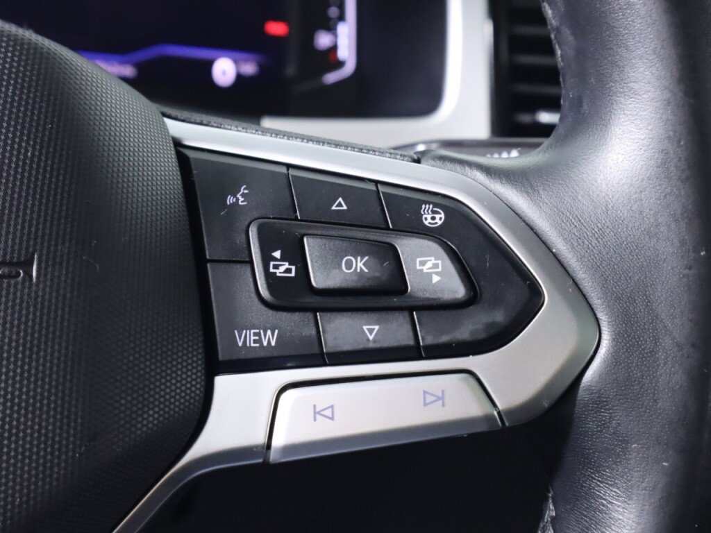 Used 2020 Volkswagen Atlas Cross Sport SEL image 13