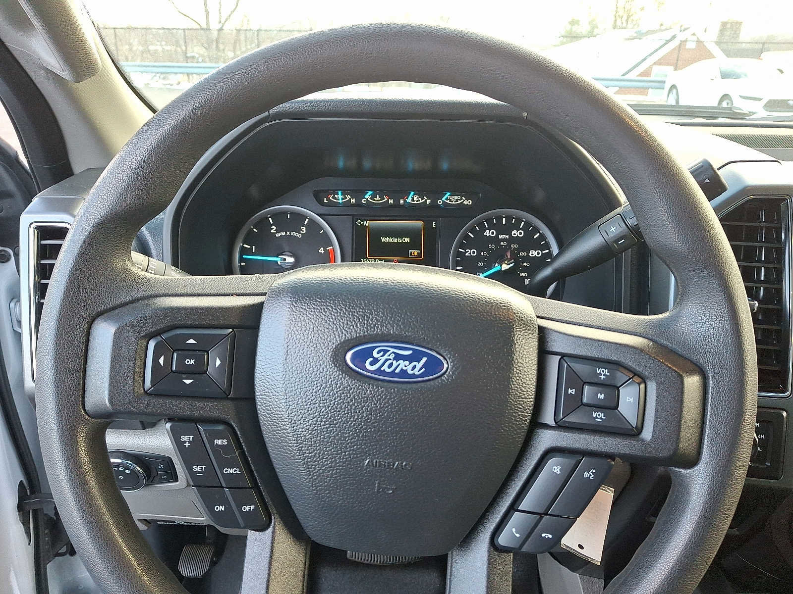 Certified 2022 Ford F350 XLT w/ Snow Plow Prep Package image 19