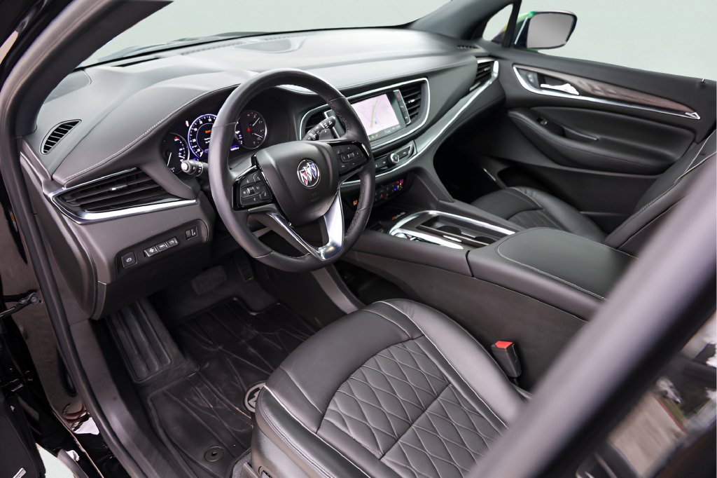 Used 2023 Buick Enclave Avenir w/ Avenir Technology Package FWD image 12