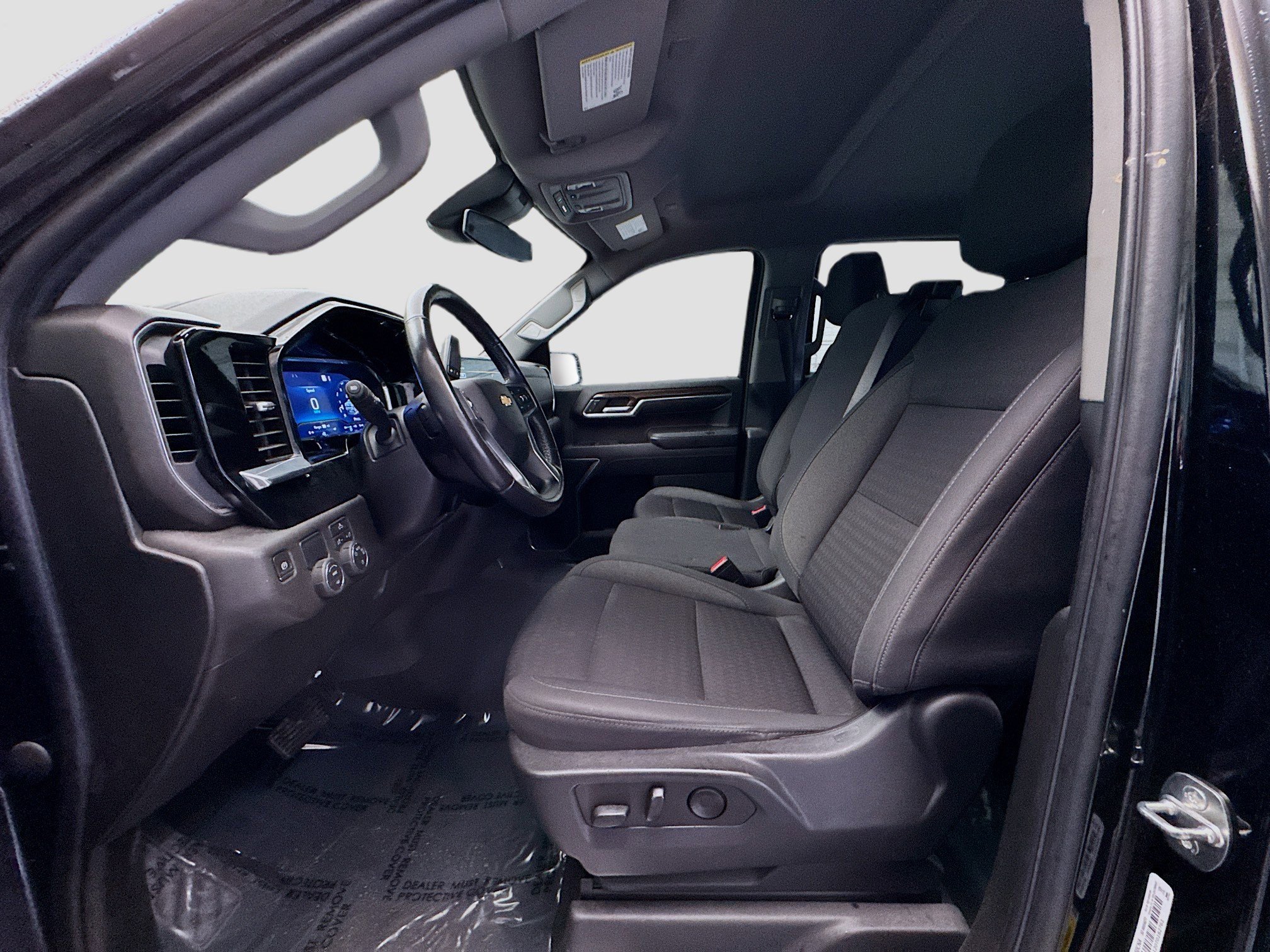 Used 2022 Chevrolet Silverado 1500 LT image 13