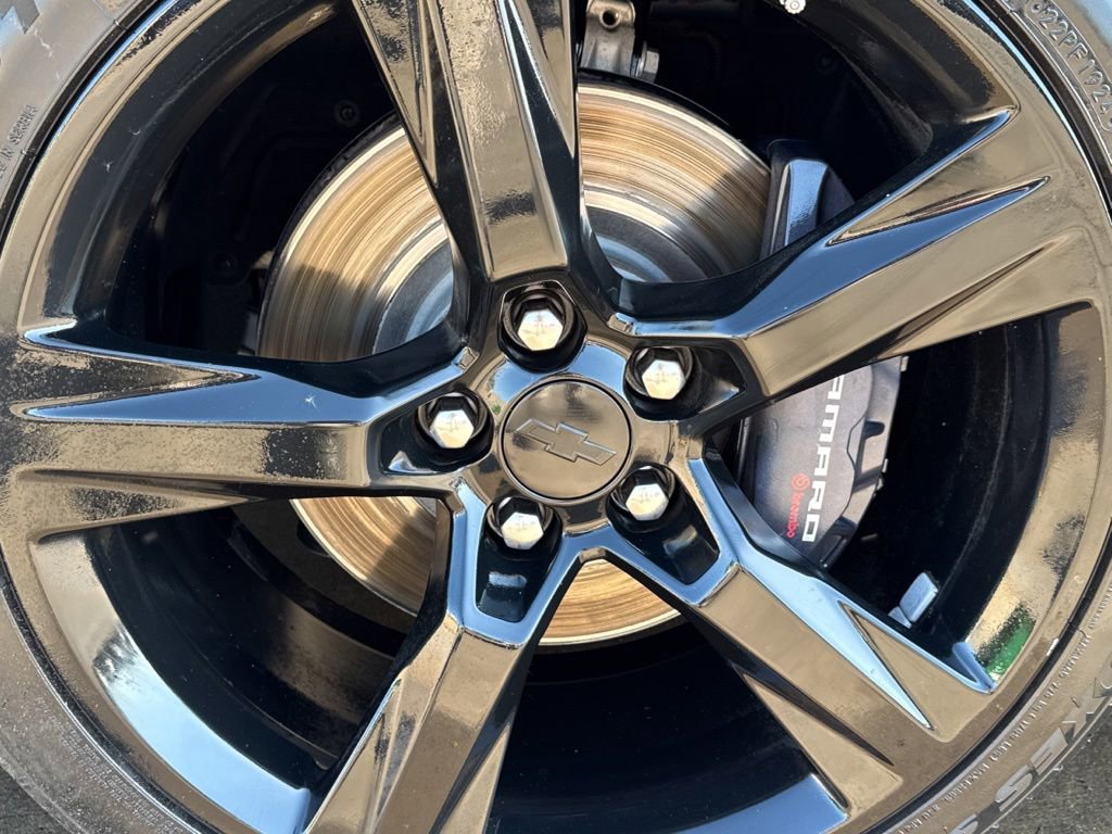 Used 2017 Chevrolet Camaro SS RWD image 22