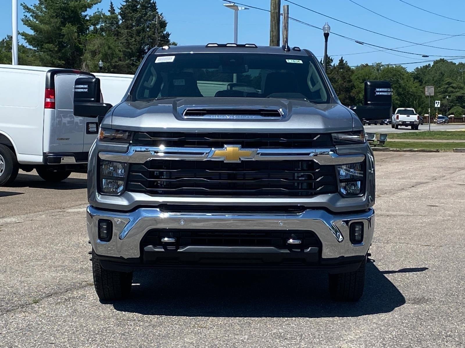 New 2026 Chevrolet Silverado 3500 LT w/ Safety Package AWD/4WD image 6