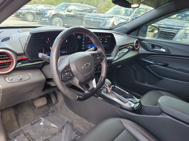 Used 2025 Chevrolet Trax RS w/ Driver Confidence Package image 11