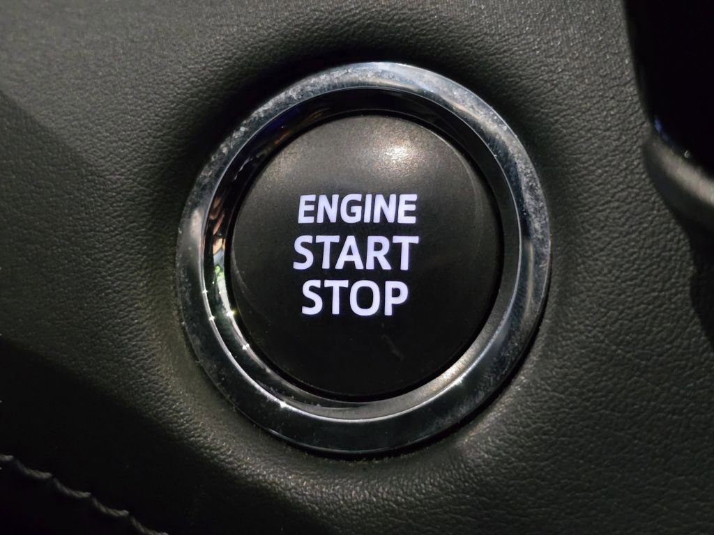 Used 2023 Toyota Highlander LE image 8