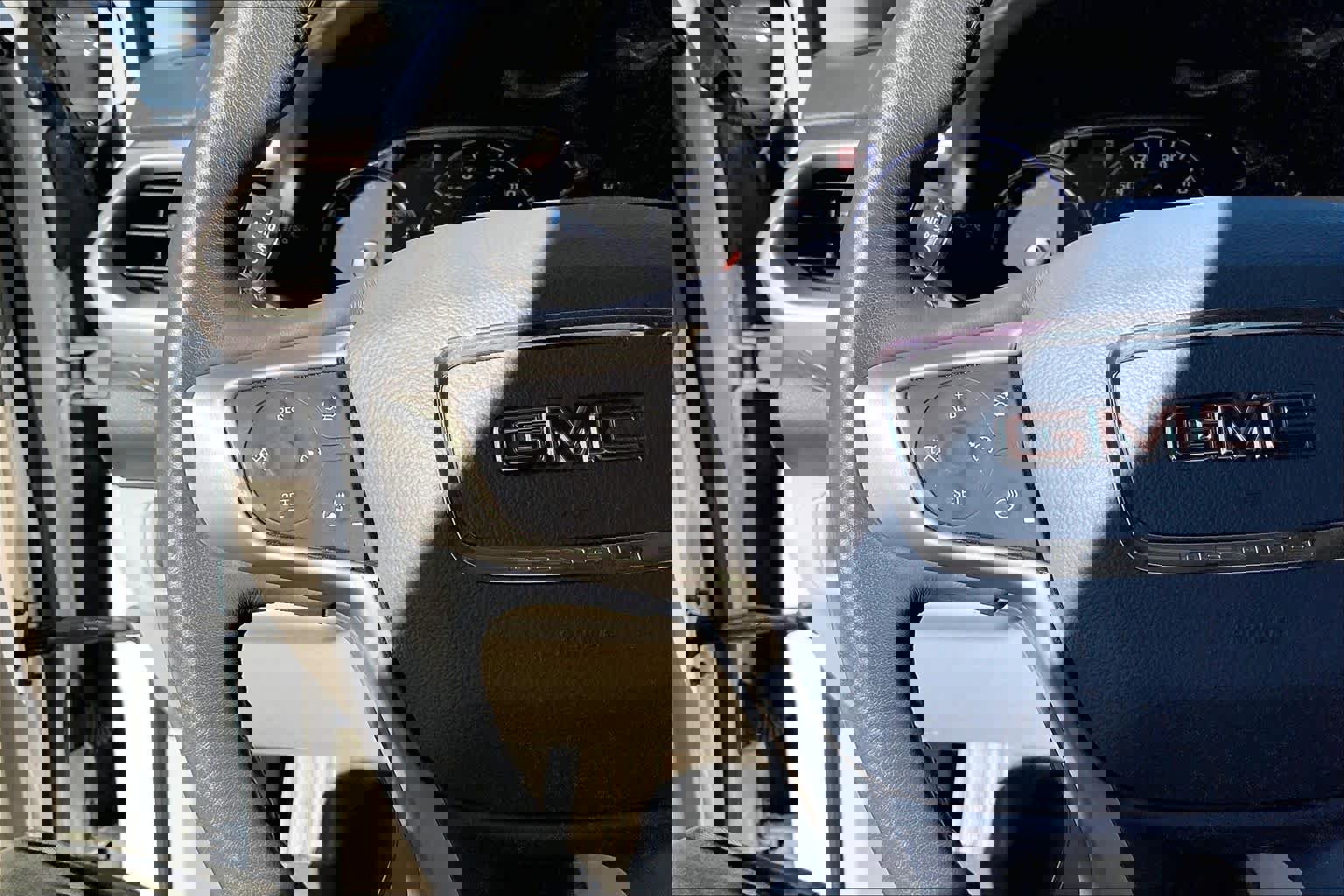 Used 2022 GMC Acadia Denali w/ Denali Ultimate Package image 20