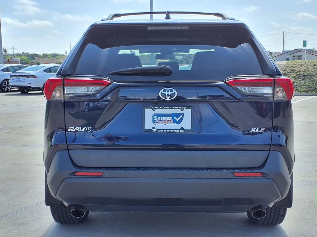 Used 2021 Toyota RAV4 XLE Premium FWD image 6