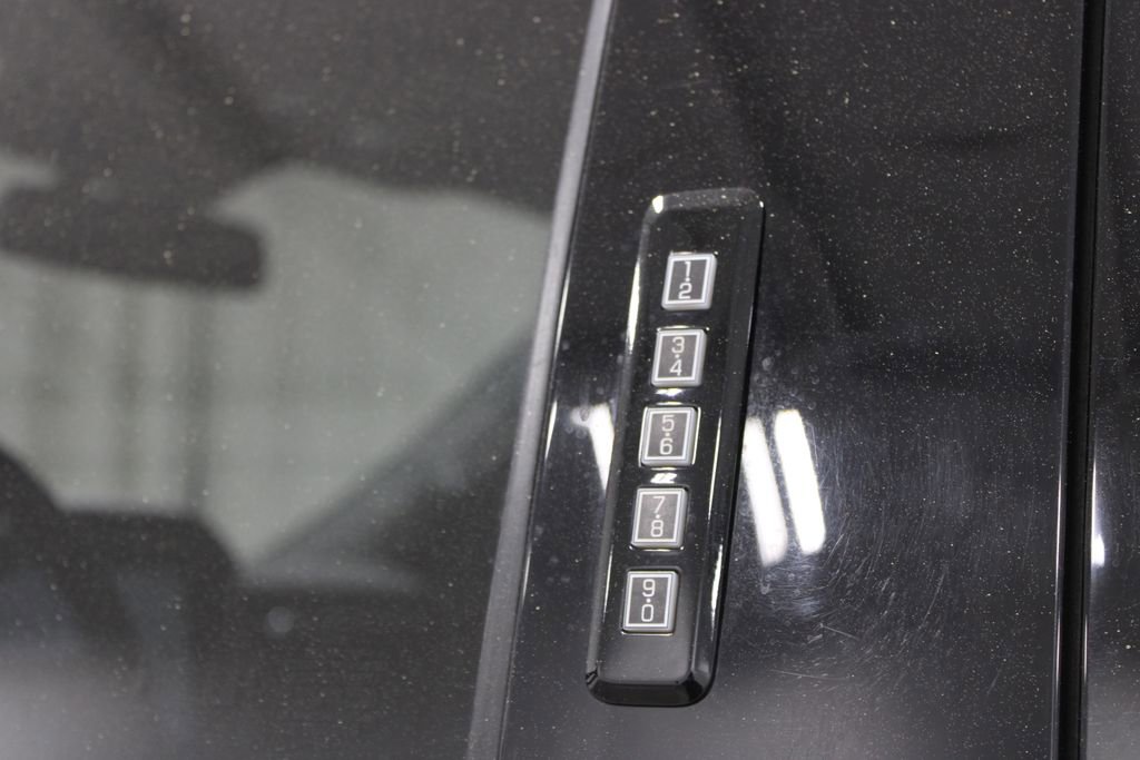 Used 2024 Ford F250 Lariat AWD/4WD image 28
