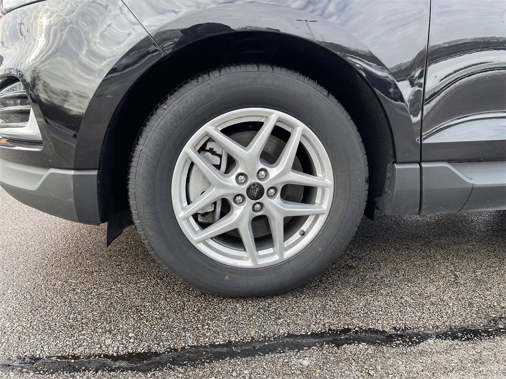 Used 2023 Ford Edge SEL image 9