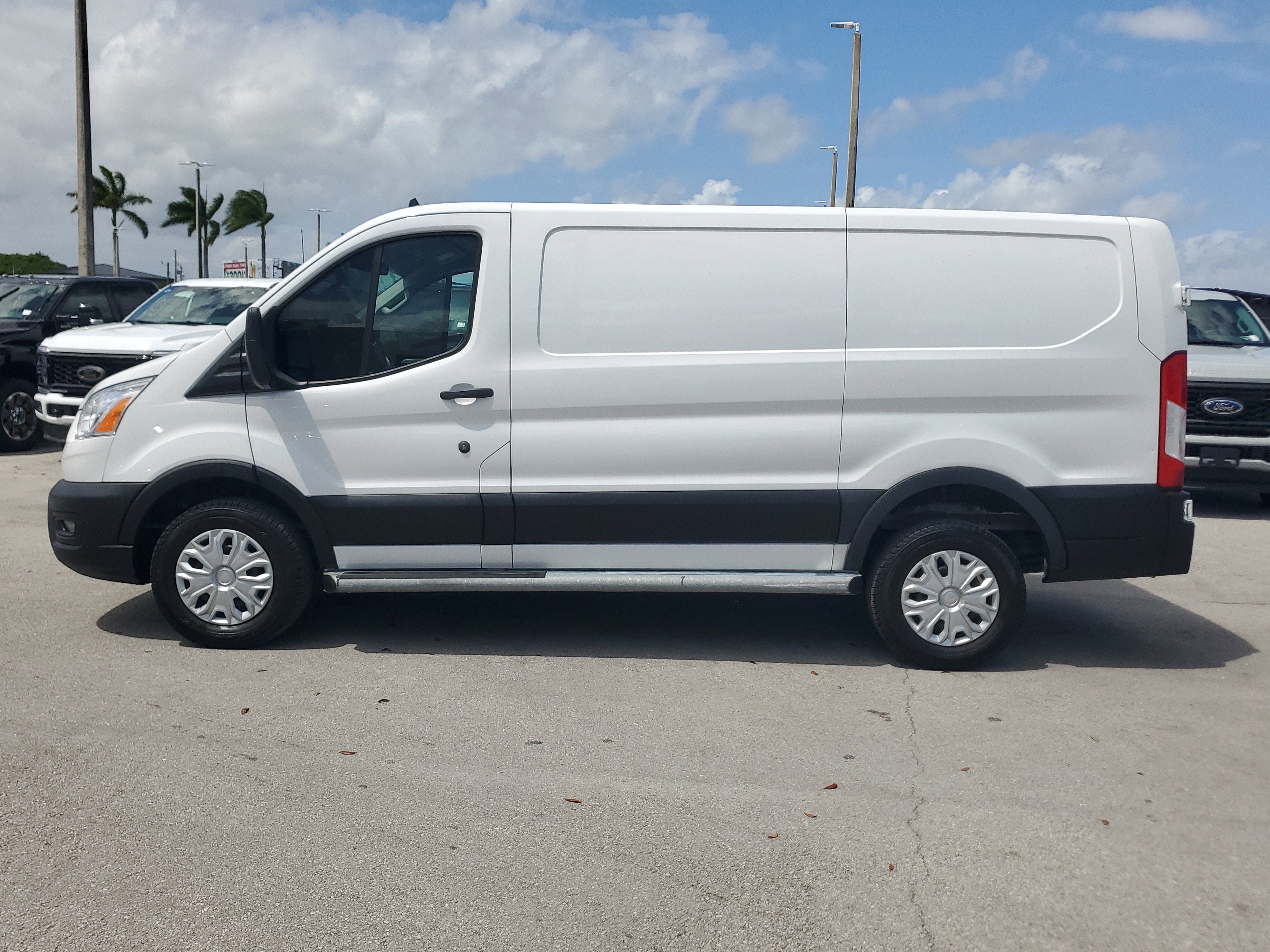 Used 2022 Ford Transit 250 Low Roof w/ Exterior Upgrade Package image 8