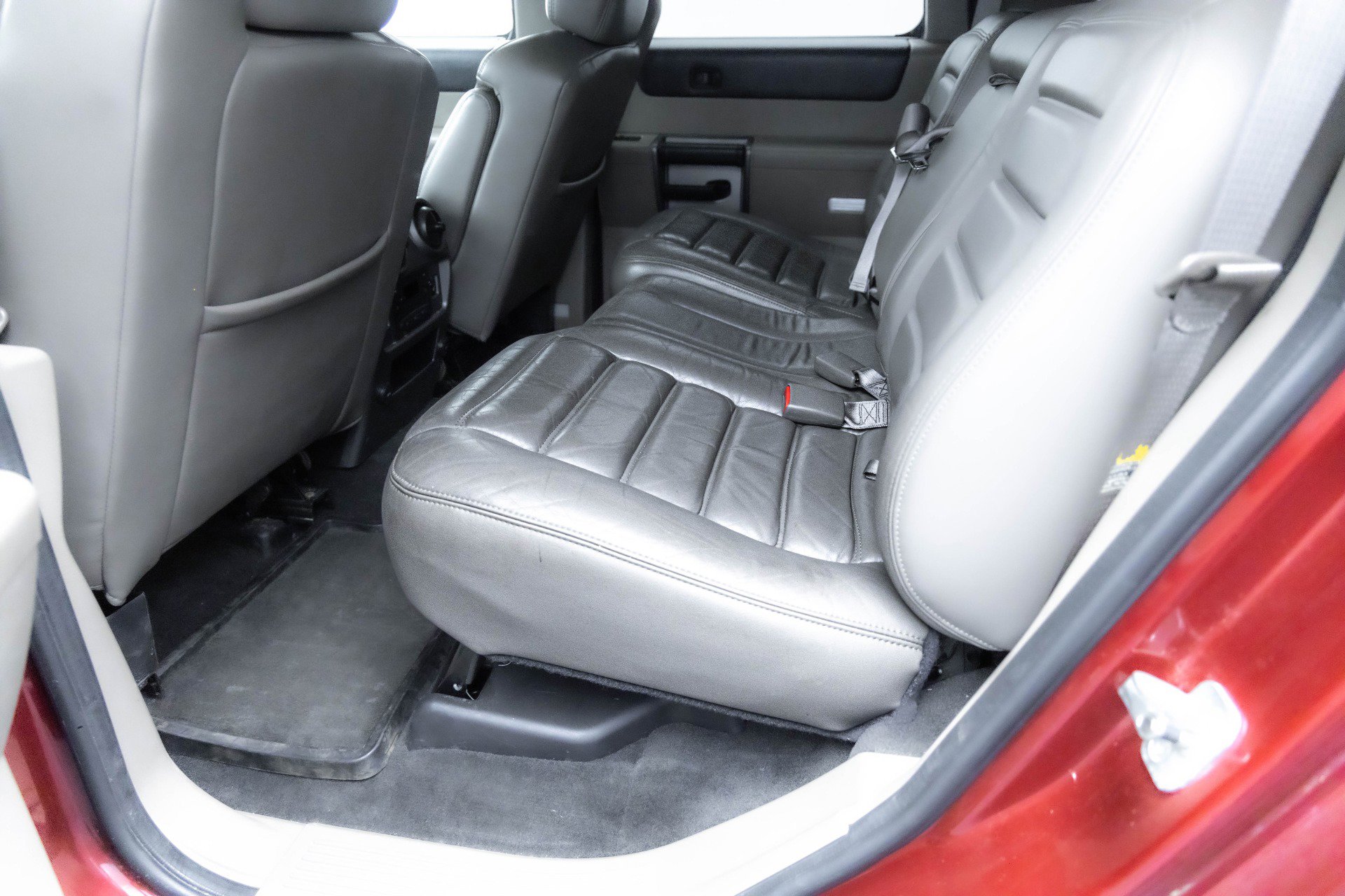 Used 2003 HUMMER H2 Luxury w/ Preferred Equipment Group image 18