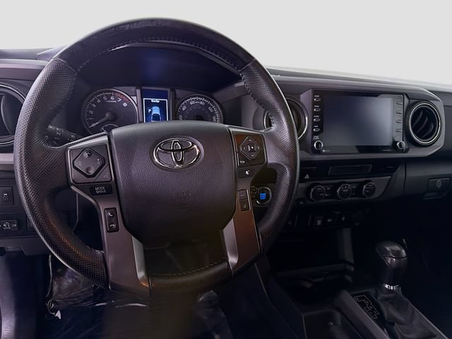 Used 2022 Toyota Tacoma TRD Off-Road AWD/4WD image 12