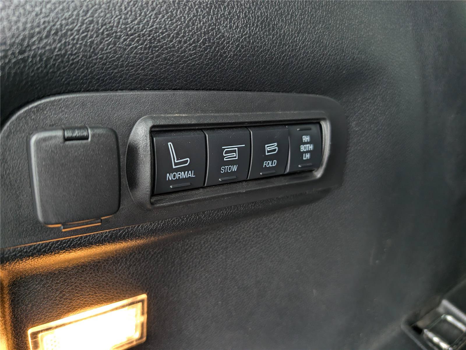Used 2017 Ford Explorer Sport w/ Equipment Group 401A AWD/4WD image 15