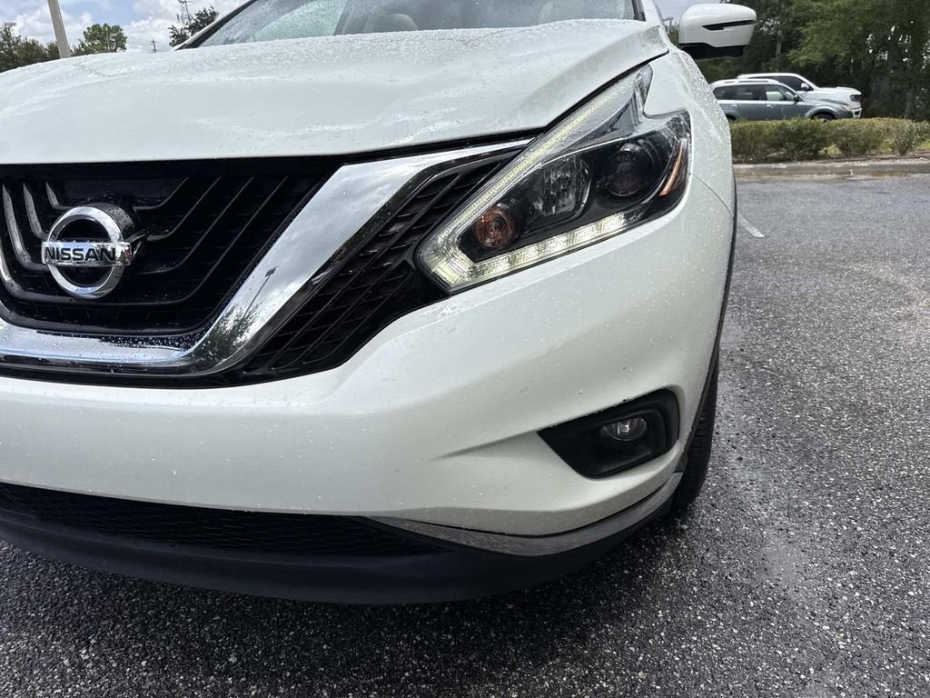 Used 2018 Nissan Murano SV w/ Premium Package FWD image 10
