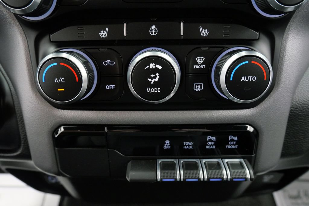 Used 2022 RAM 1500 Big Horn AWD/4WD image 31