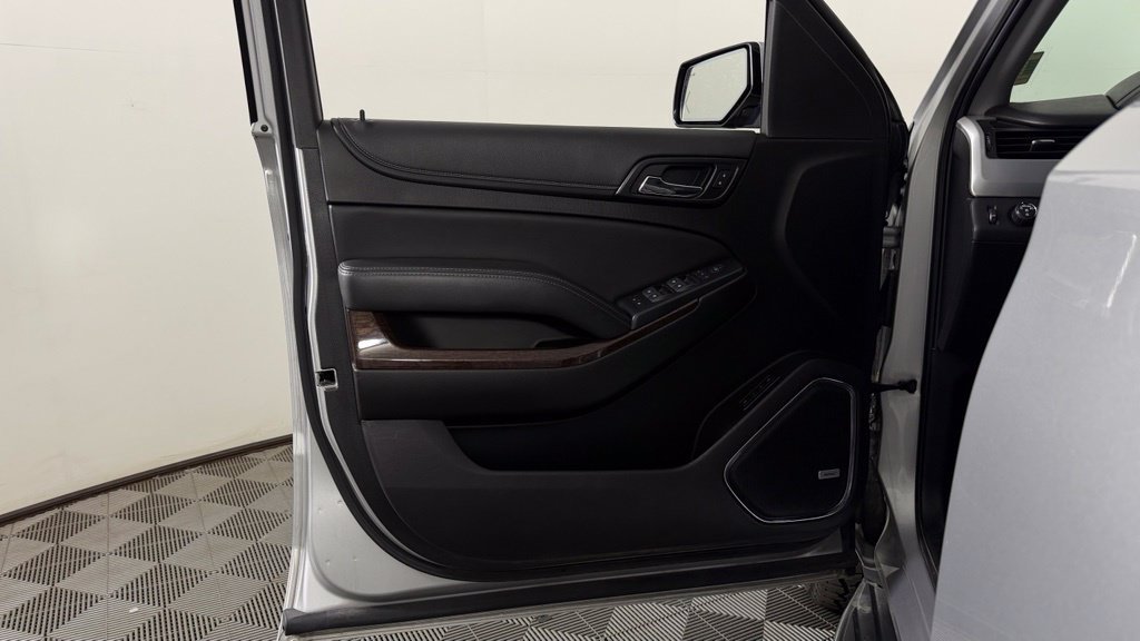 Used 2020 GMC Yukon SLT AWD/4WD image 16