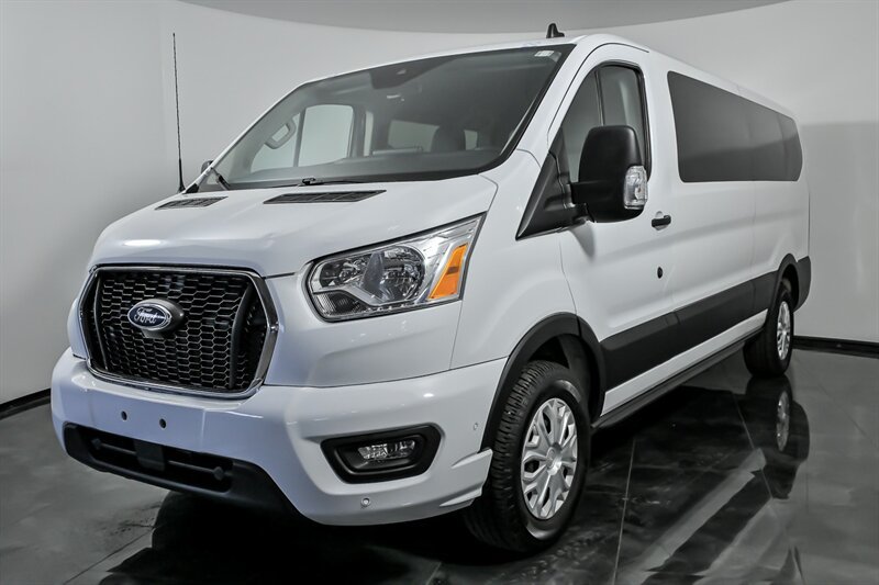 Used 2022 Ford Transit 350 XLT RWD image 5