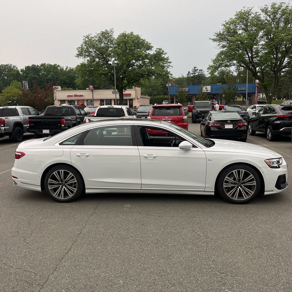 Used 2023 Audi A8 L 3.0T AWD/4WD image 17
