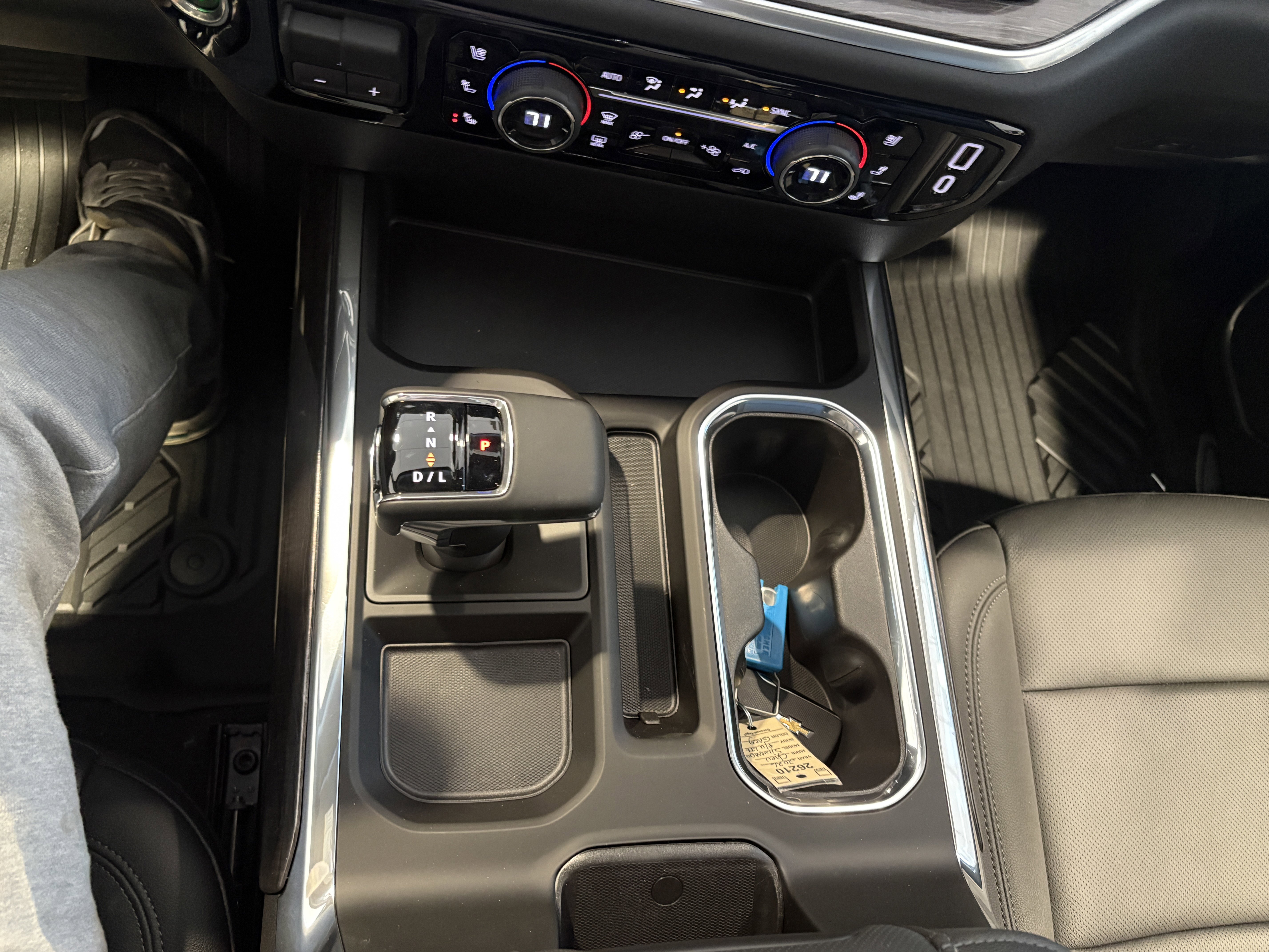 New 2026 Chevrolet Silverado 1500 LTZ w/ LTZ Premium Package image 16