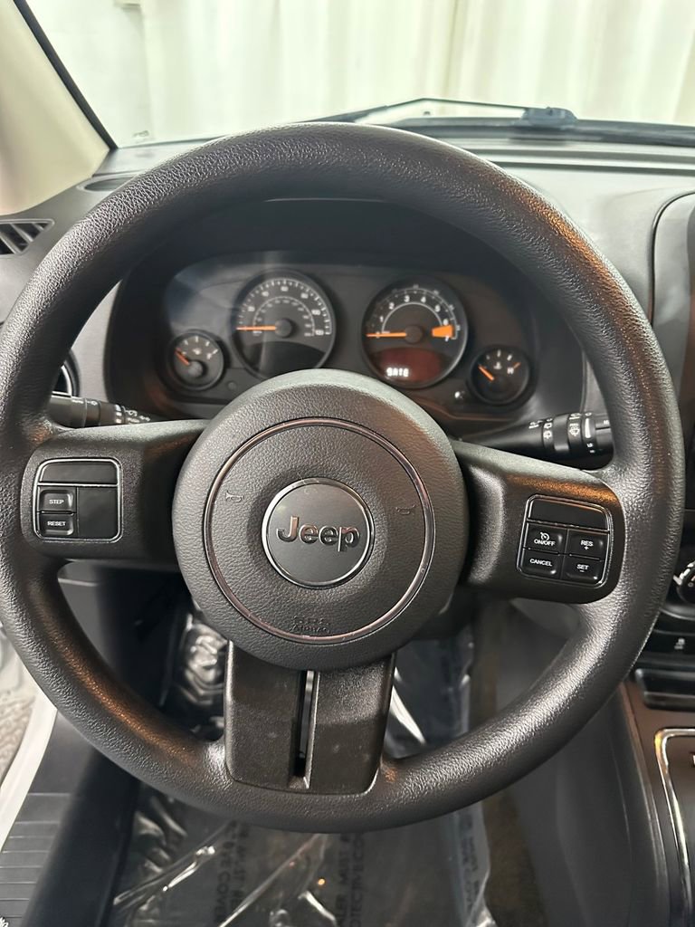 Used 2016 Jeep Compass Sport w/ Power Value Group image 14