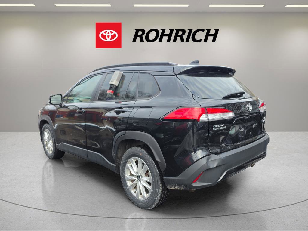 Used 2023 Toyota Corolla Cross LE image 8