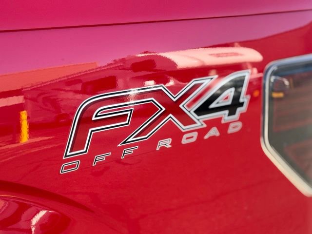 Used 2014 Ford F150 FX4 w/ Equipment Group 402A Luxury AWD/4WD image 16