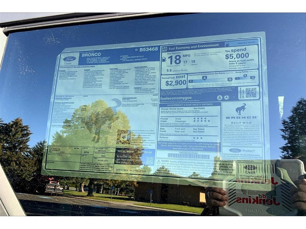New 2025 Ford Bronco Outer Banks w/ Sasquatch Package AWD/4WD image 30