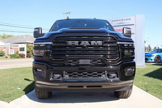 Used 2025 RAM 2500 Laramie w/ Night Edition image 5