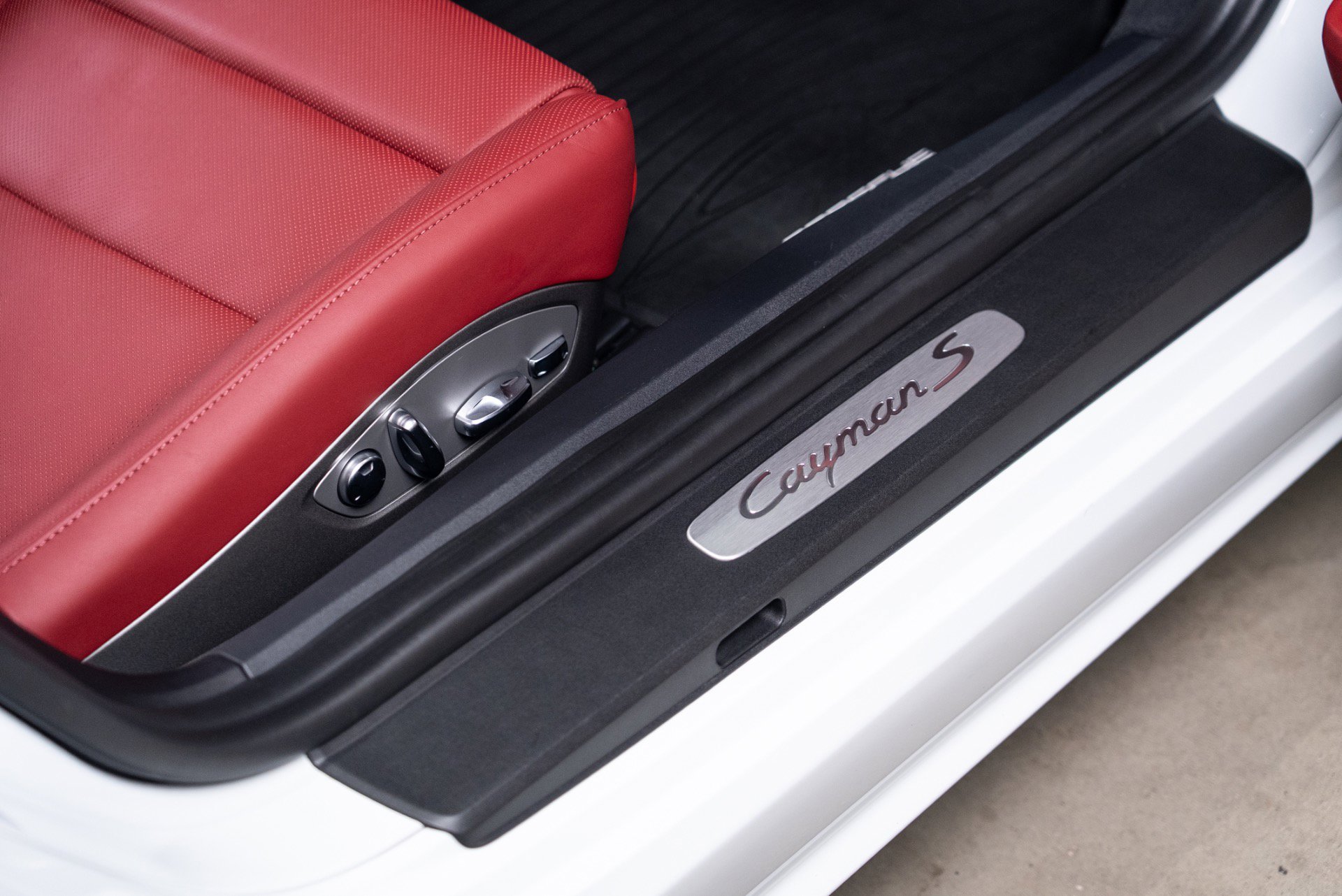 Used 2024 Porsche 718 Cayman S image 76