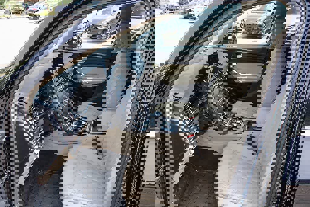 Used 2022 Audi Q5 2.0T Premium Plus w/ Premium Plus Package image 19