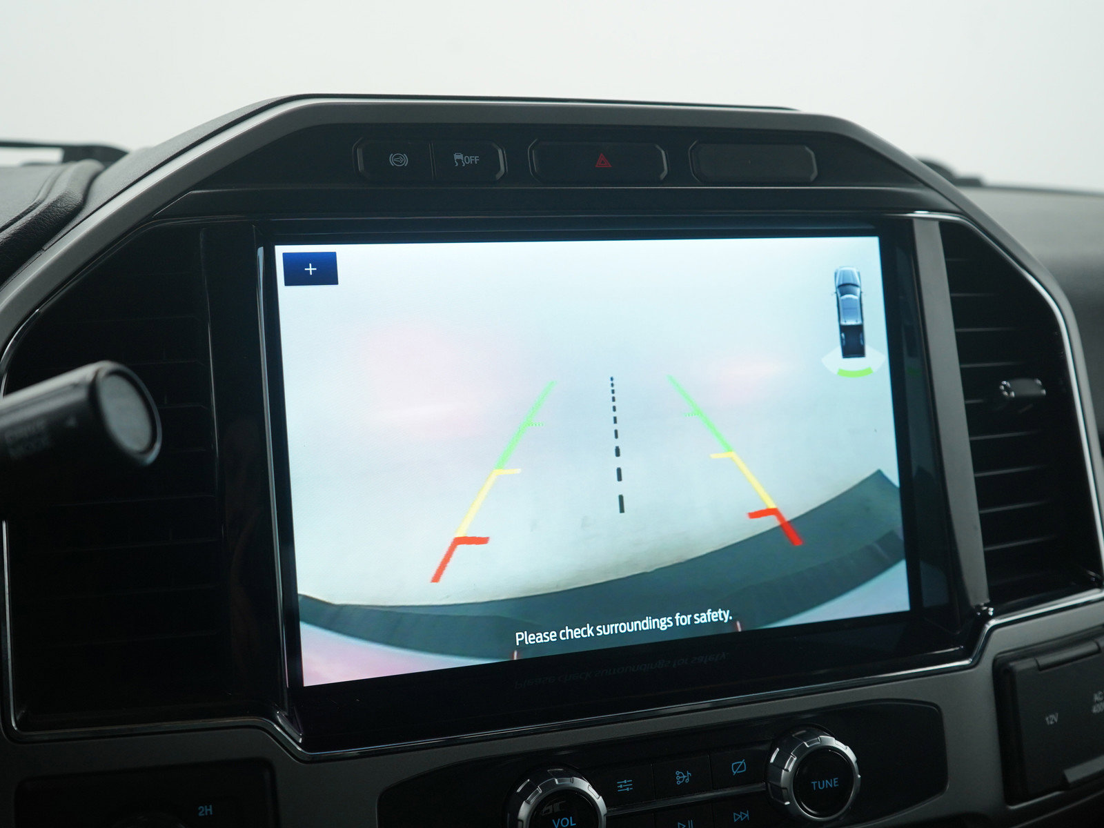 Used 2022 Ford F350 Lariat w/ Chrome Package image 28