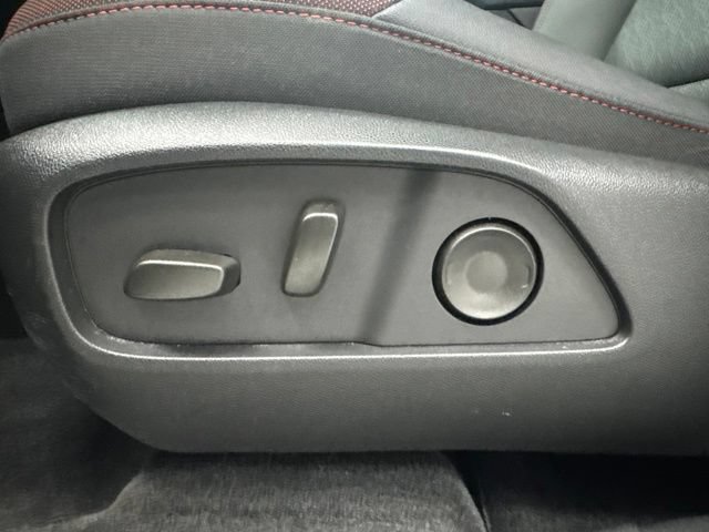 Used 2025 Chevrolet Equinox RS w/ Safety and Technology Package AWD/4WD image 10