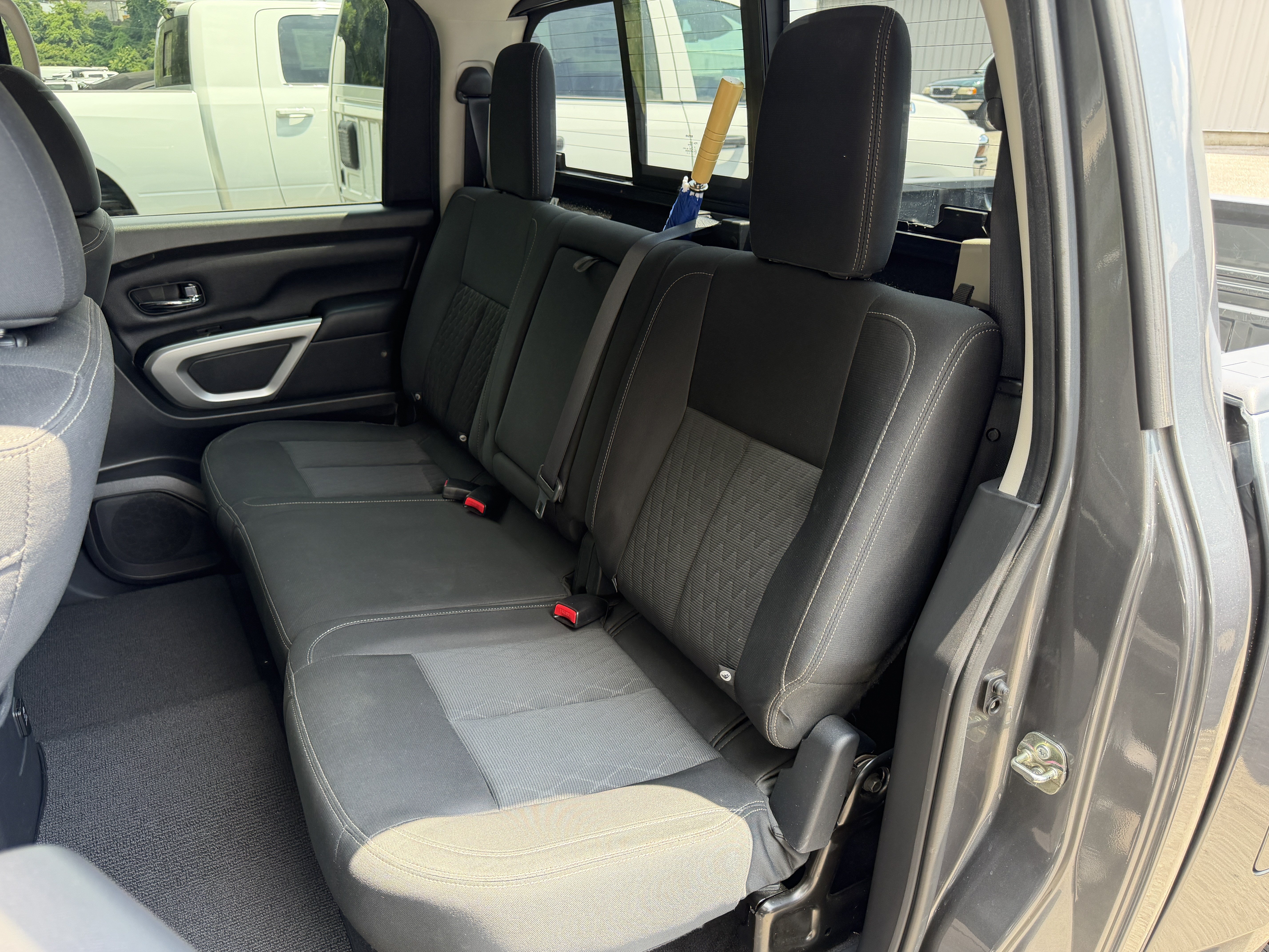Used 2017 Nissan Titan SV RWD image 29
