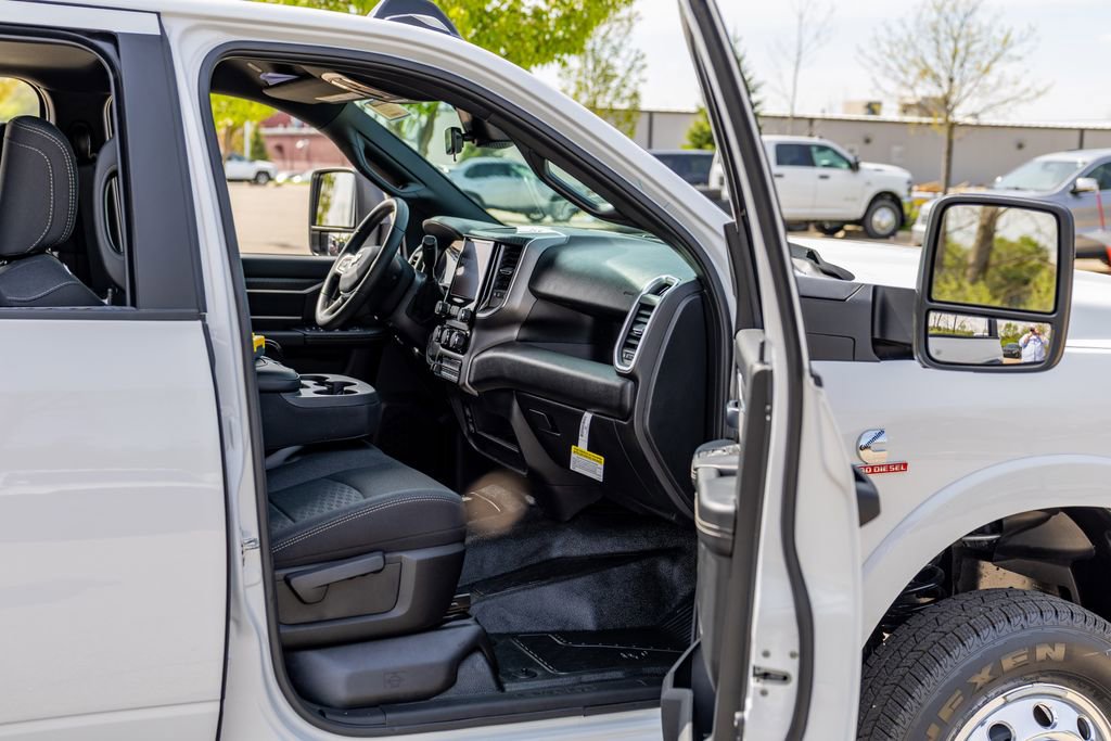 New 2026 RAM 3500 Tradesman AWD/4WD image 19