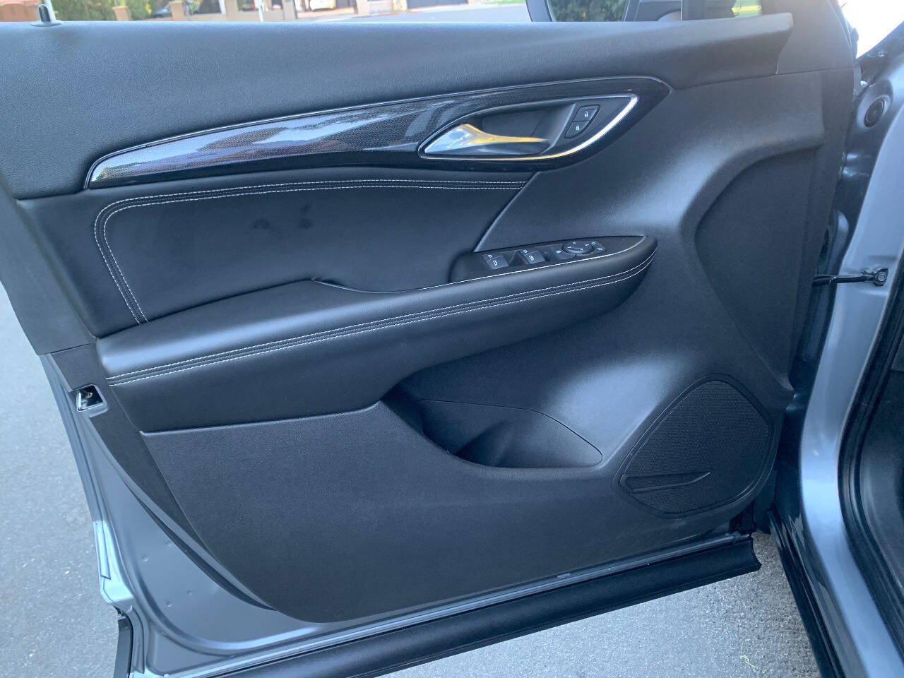 Used 2021 Buick Envision Preferred FWD image 13