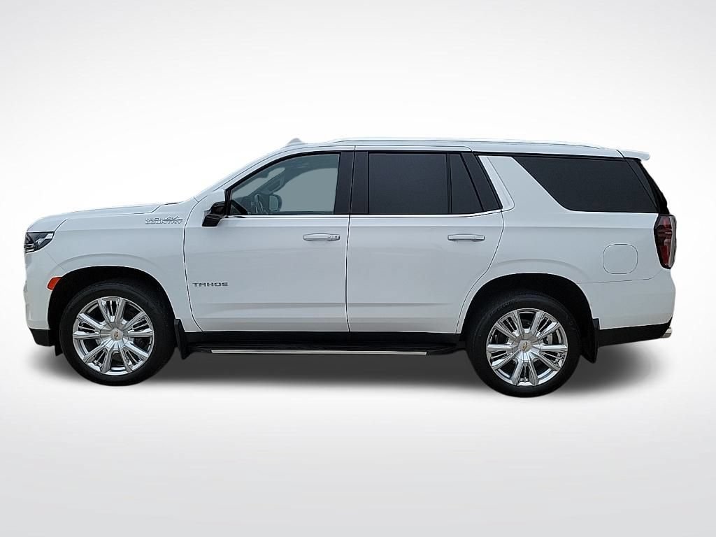 Used 2023 Chevrolet Tahoe High Country AWD/4WD image 2
