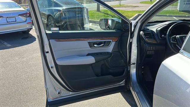 Used 2020 Honda CR-V Touring image 8