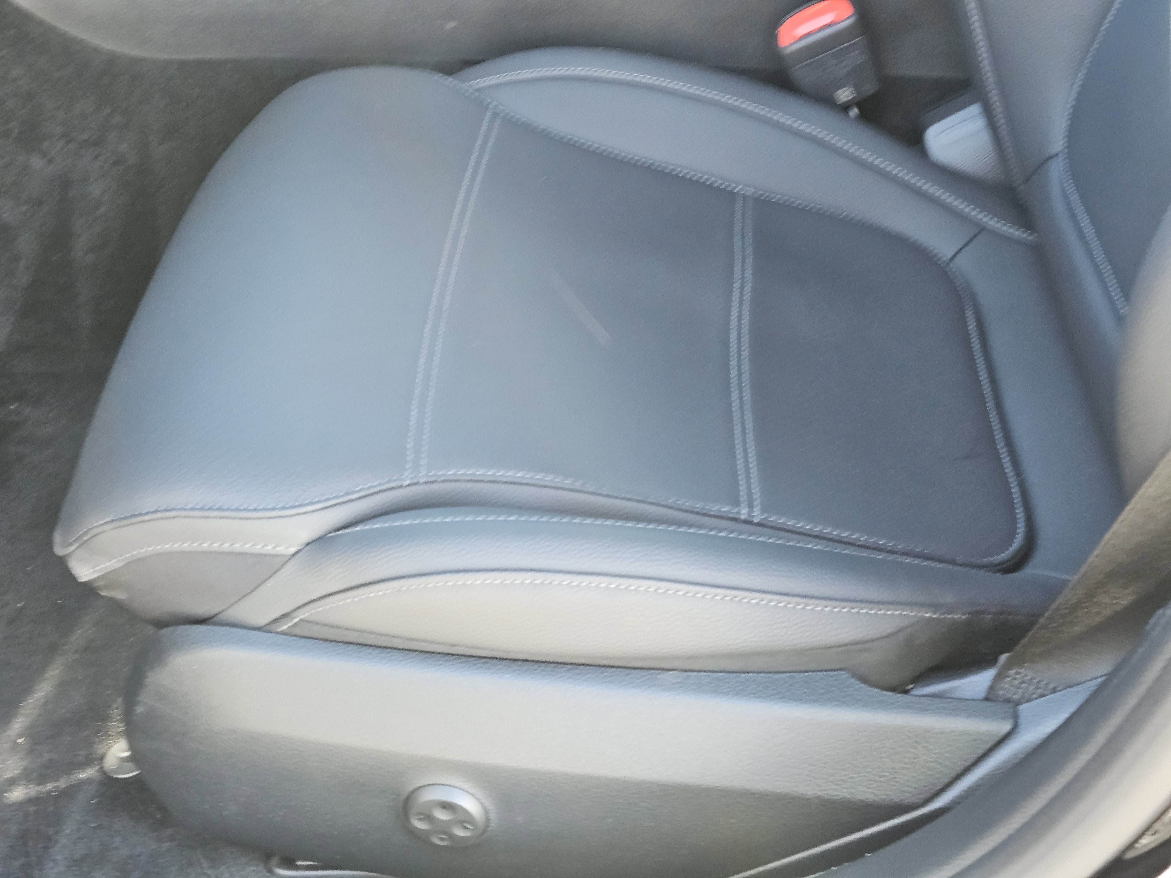 Certified 2025 Mercedes-Benz C 300 Sedan image 24