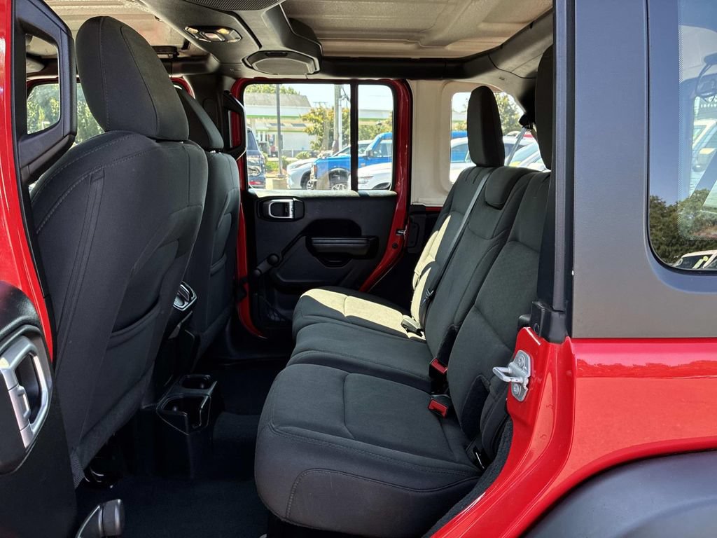 Used 2019 Jeep Wrangler Unlimited Sport AWD/4WD image 16