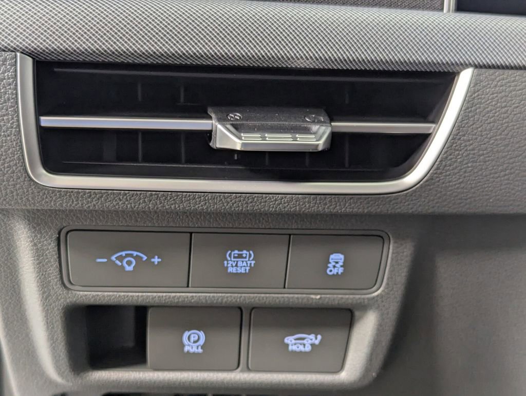 Certified 2025 Hyundai Sonata Limited image 15