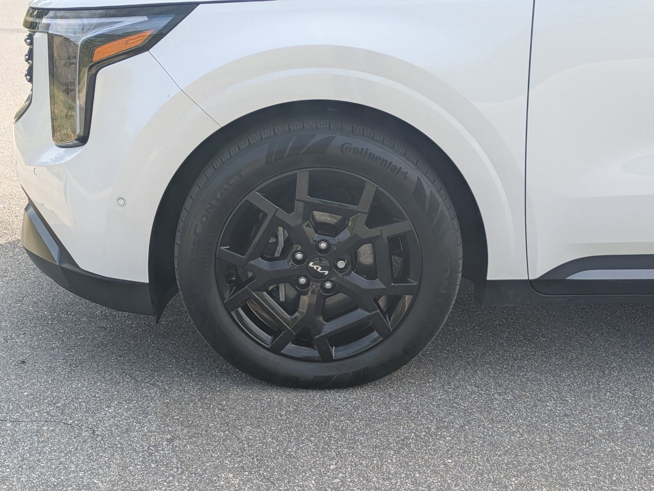 Used 2025 Kia Carnival SX Prestige image 35