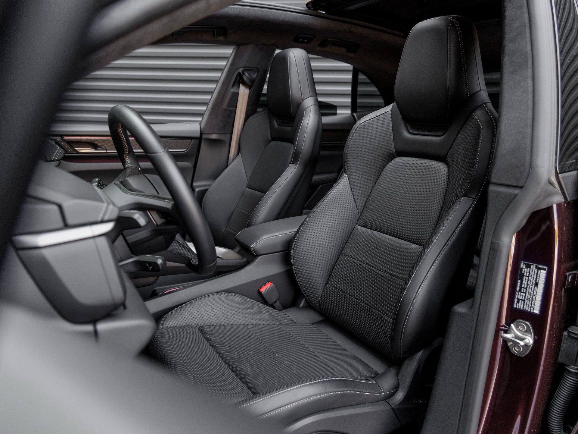 New 2024 Porsche Macan Turbo Electric image 5