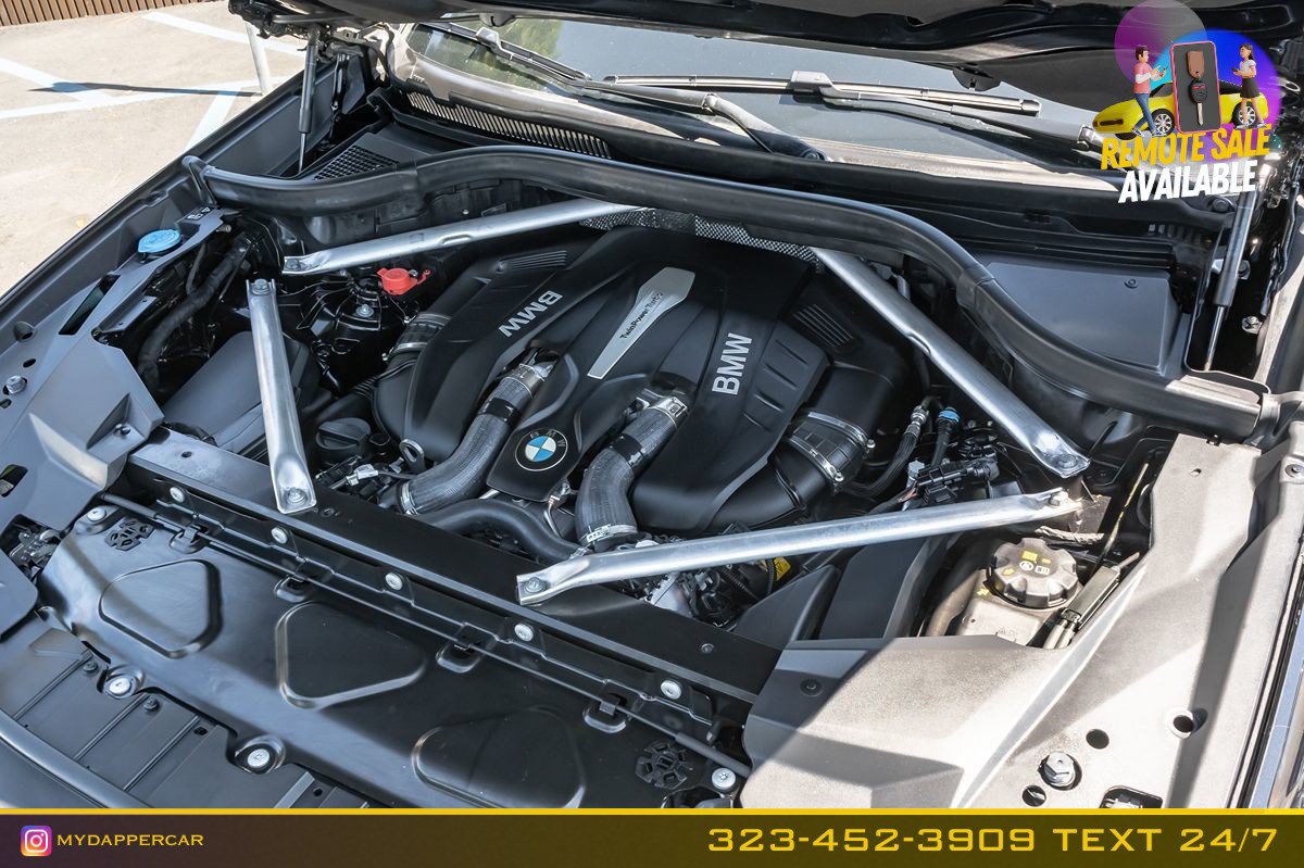 Used 2019 BMW X5 xDrive50i w/ M Sport Package AWD/4WD image 21