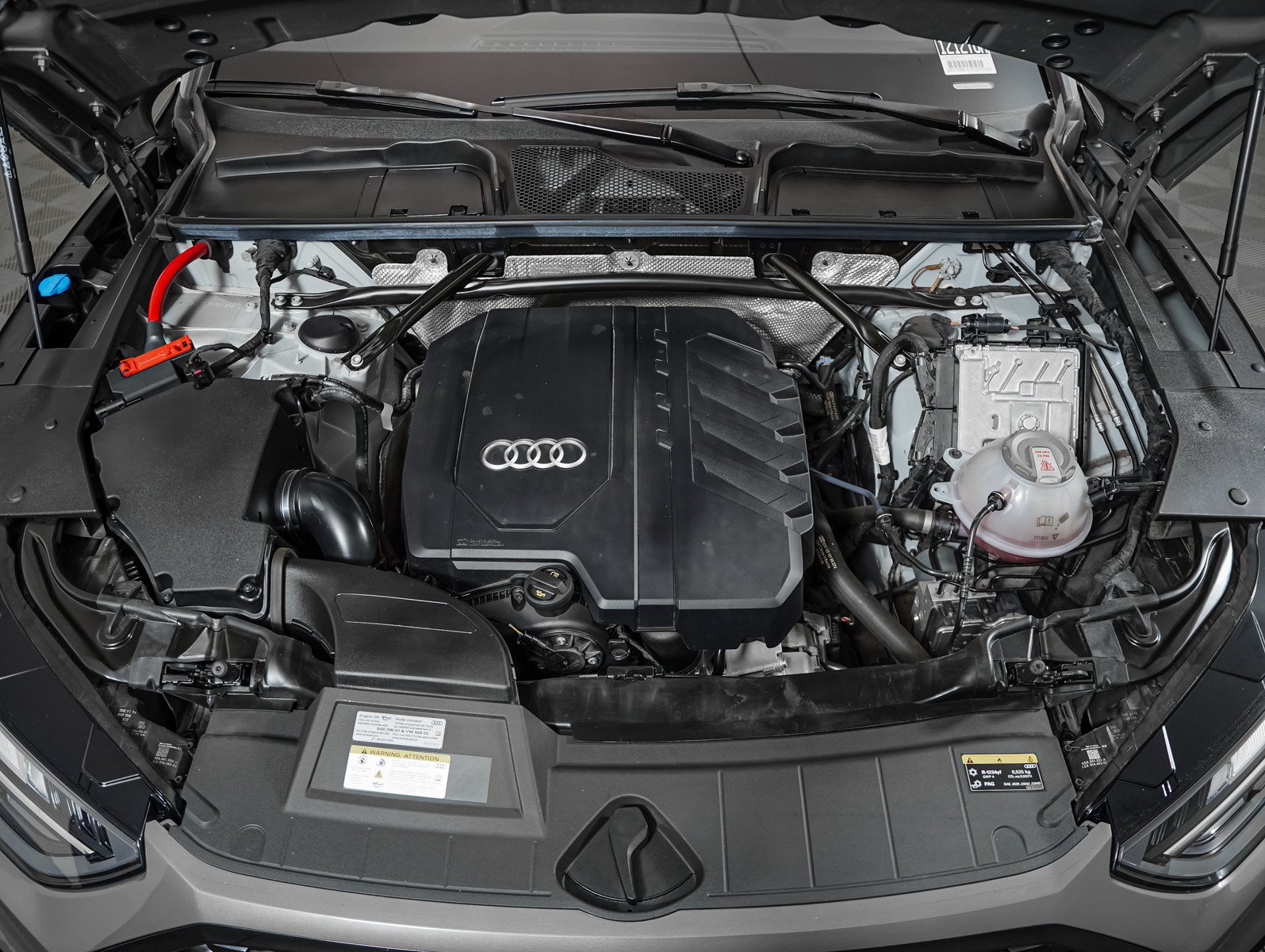 Certified 2023 Audi Q5 2.0T Premium Plus w/ Premium Plus Package AWD/4WD image 4