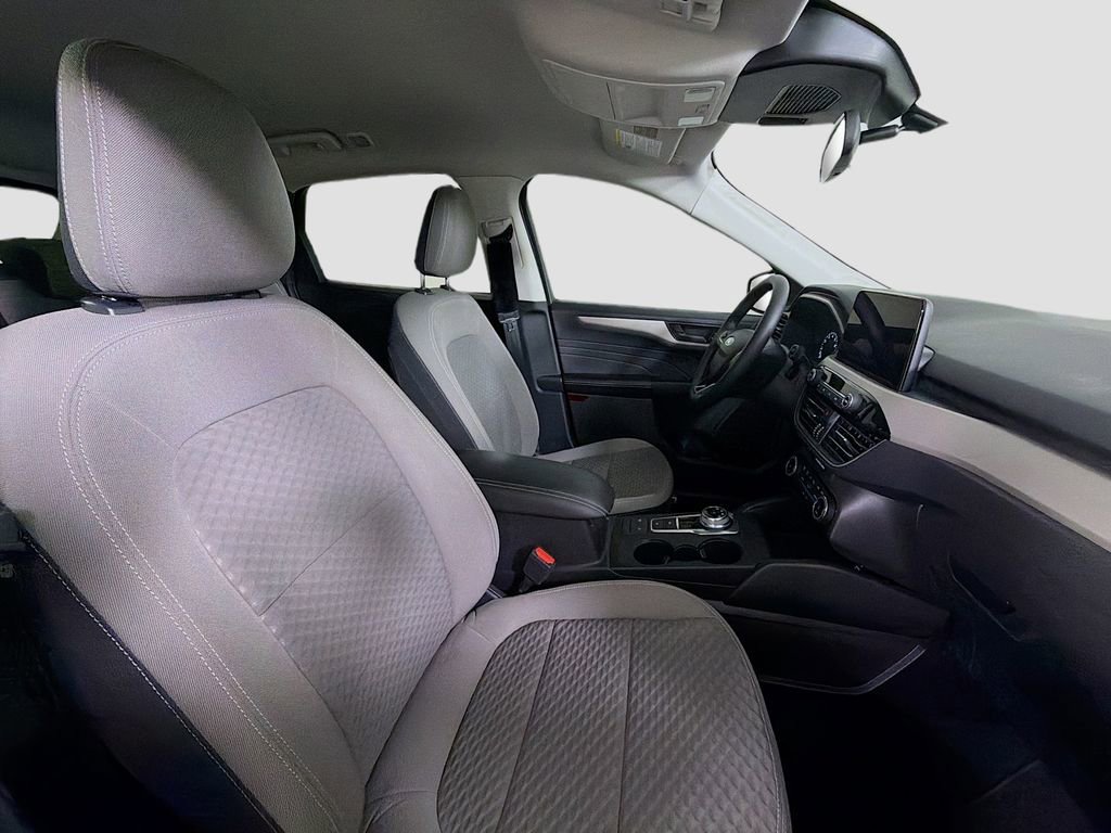 Used 2022 Ford Escape SE w/ SE Sport Appearance Package FWD image 28