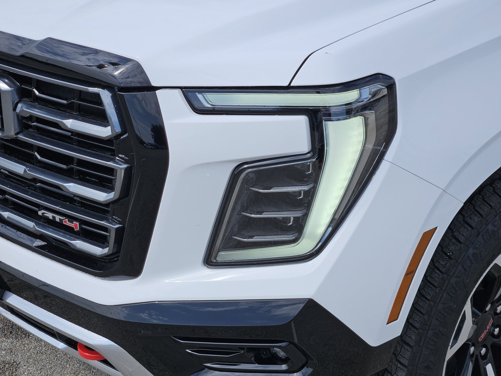 New 2026 GMC Yukon XL AT4 w/ AT4 Premium Package AWD/4WD image 5