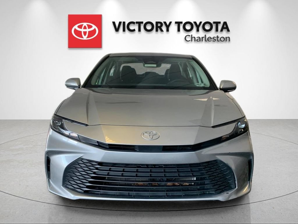 Used 2025 Toyota Camry LE w/ Convenience Package FWD image 8