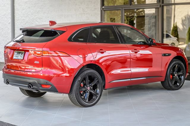 Used 2018 Jaguar F-PACE R-Sport image 9